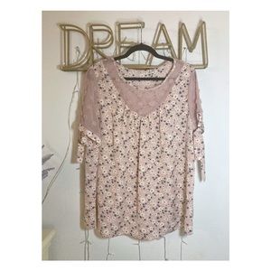 🌸SHEIN CURVE | Light Pink Floral Blouse Plus Size 2X
